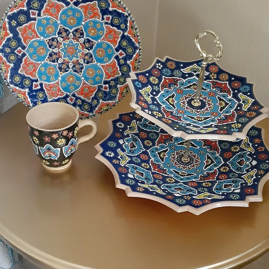 شیرینی خوری میناری