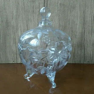 شکلات خوری سوگا