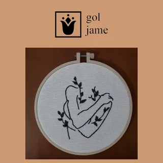دیوارکوب گل‌دوزی