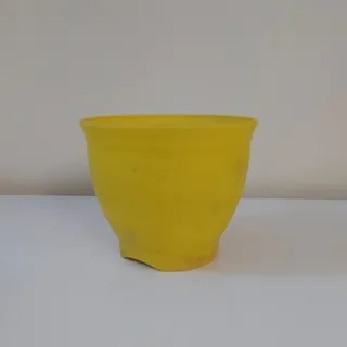 گلدان پلاستیکی