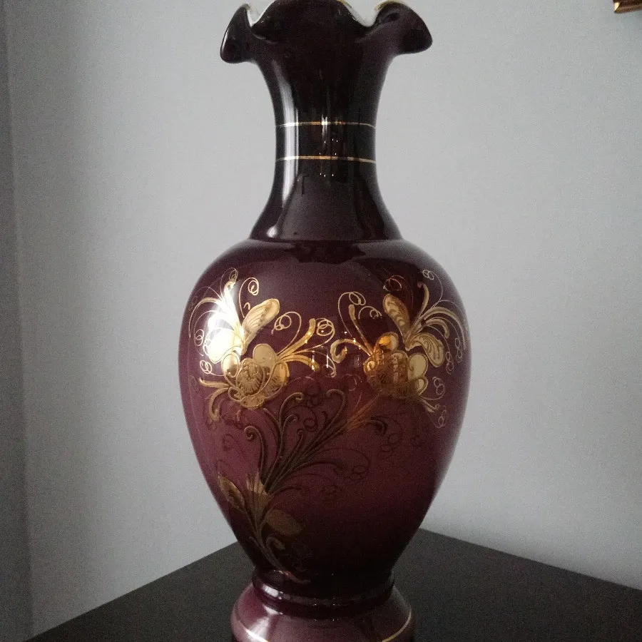 گلدان طلاکوب