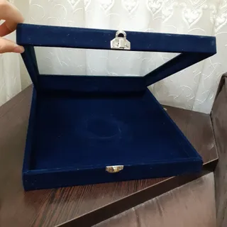 جعبه مخمل شیشه ای