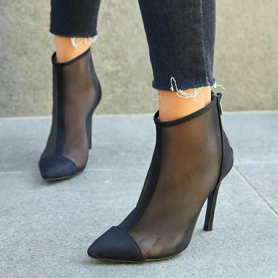 کفش پاشنه دار