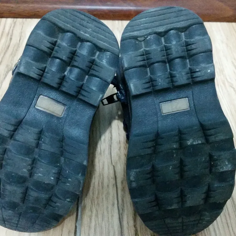 کفش بچه گانه