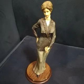 مجسمه آنتیک