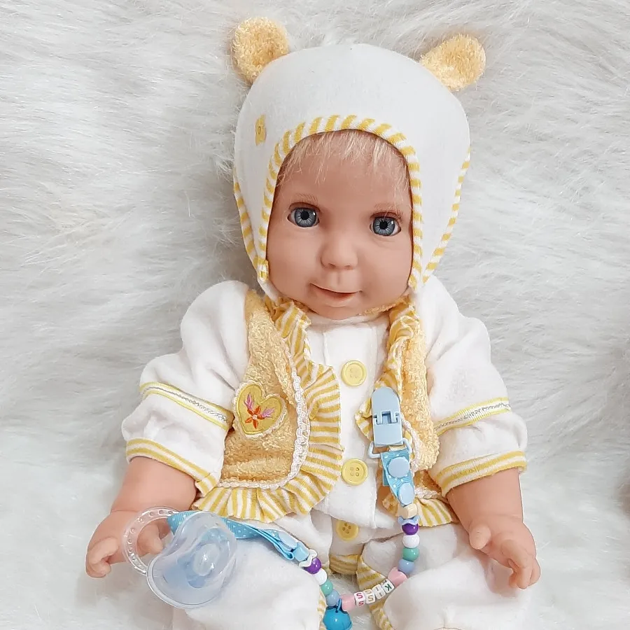 عروسک   miraclebabydoll