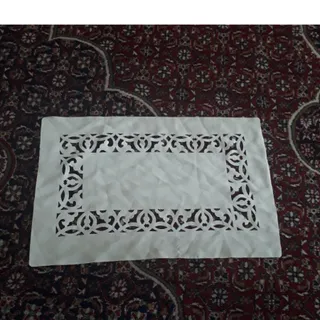رومیزی هویه کار شده