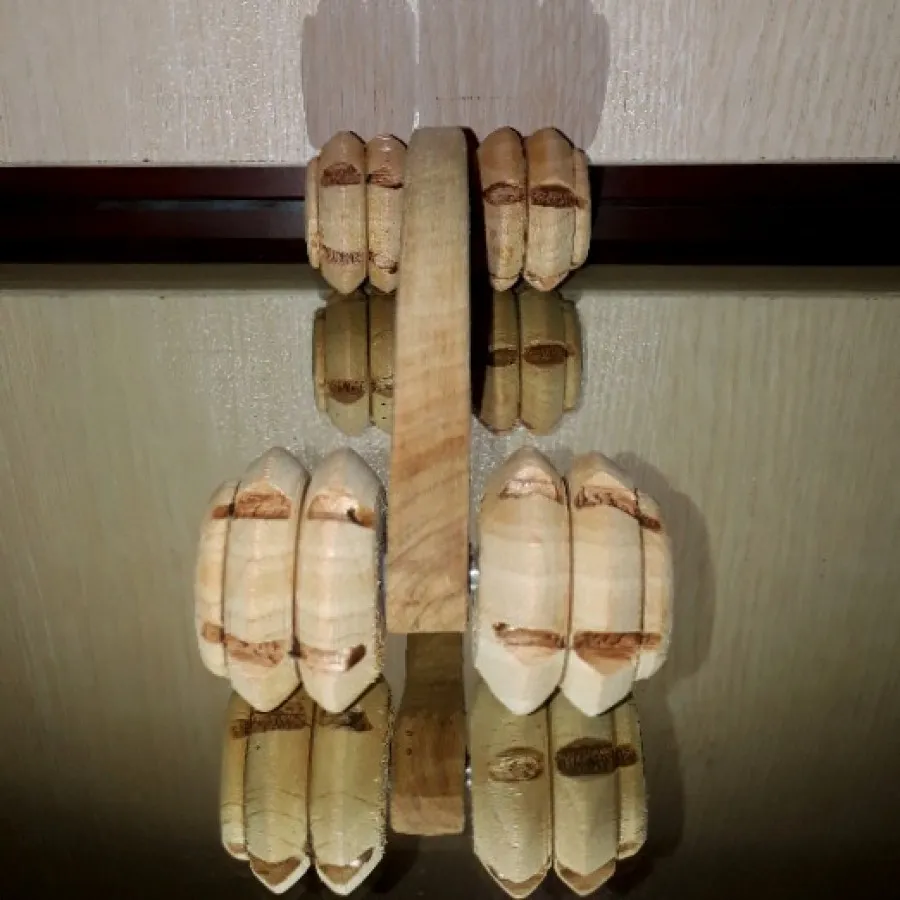 ماساژور چوبی