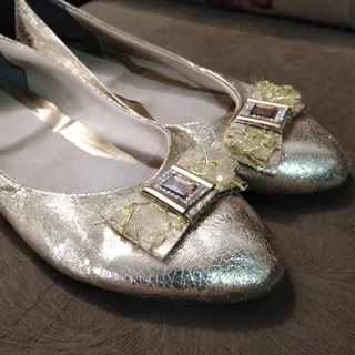 کفش طلایی
