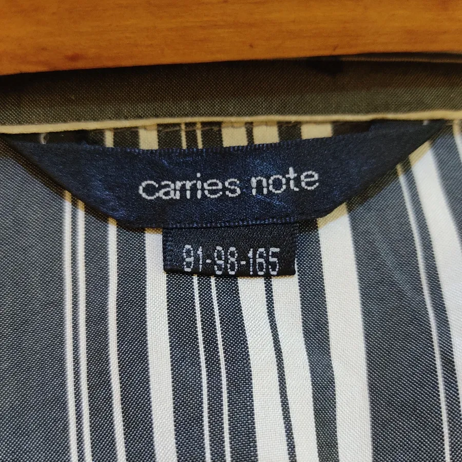 شومیزcarriesnote