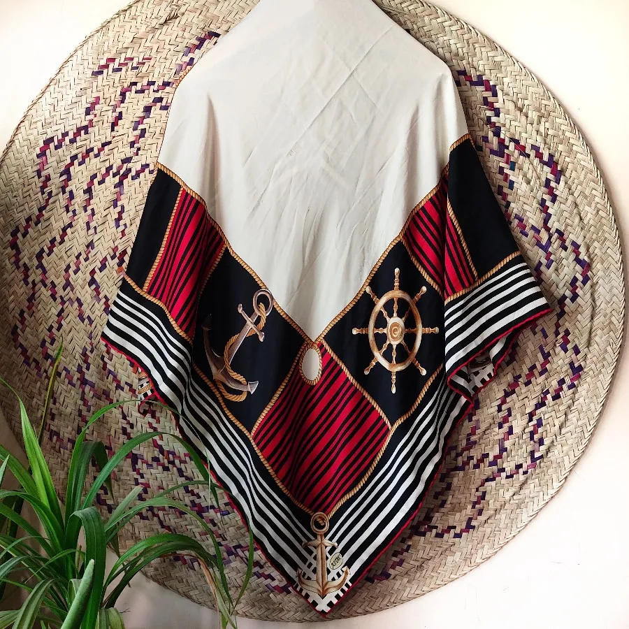 روسری قواره بزرگ