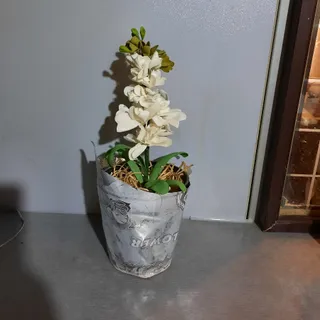 گلدان گل مصنوعی