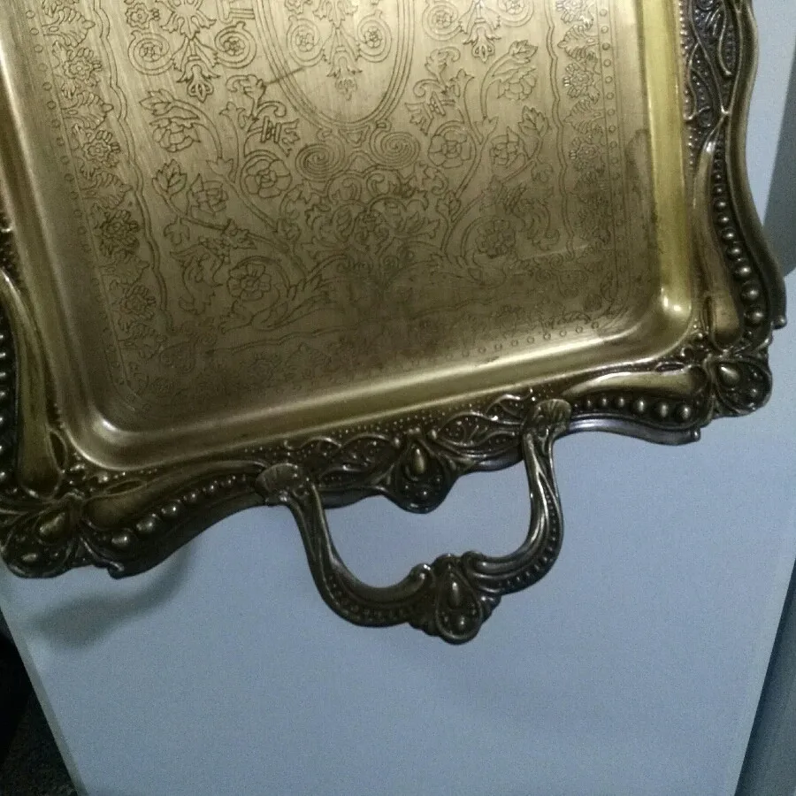 سینی پایه دار