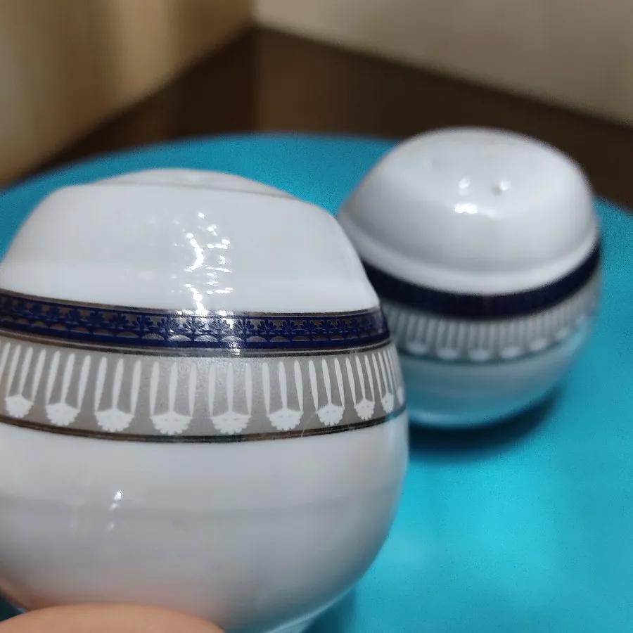 نمکپاش یا نمکدون