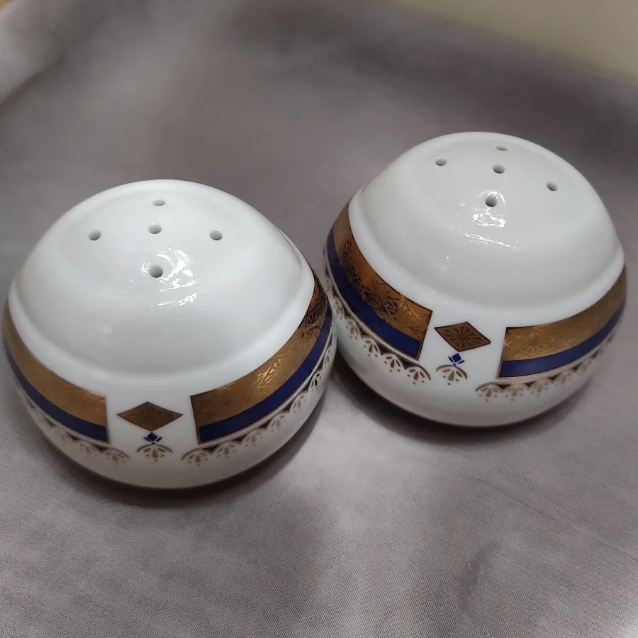 نمکدون یا نمکدان