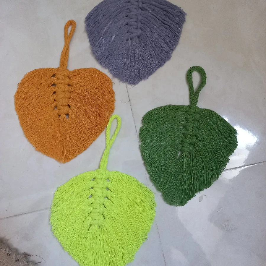 تک برگهای مکرومه