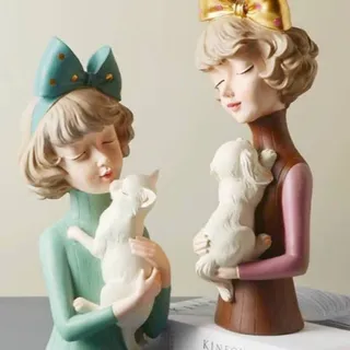 مجسمه دختر گربه بغل