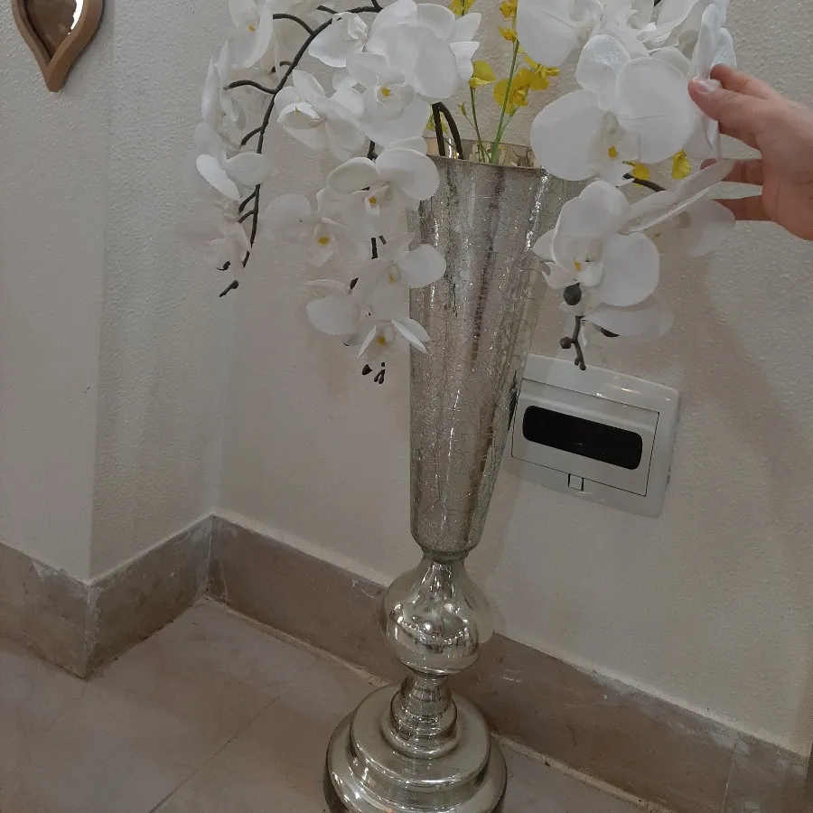 گلدان با گلاش