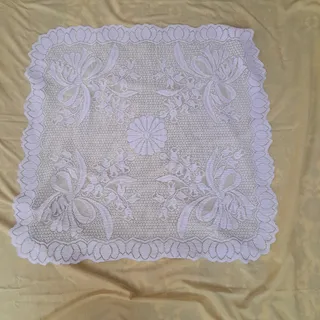 رومیزی سفید تک