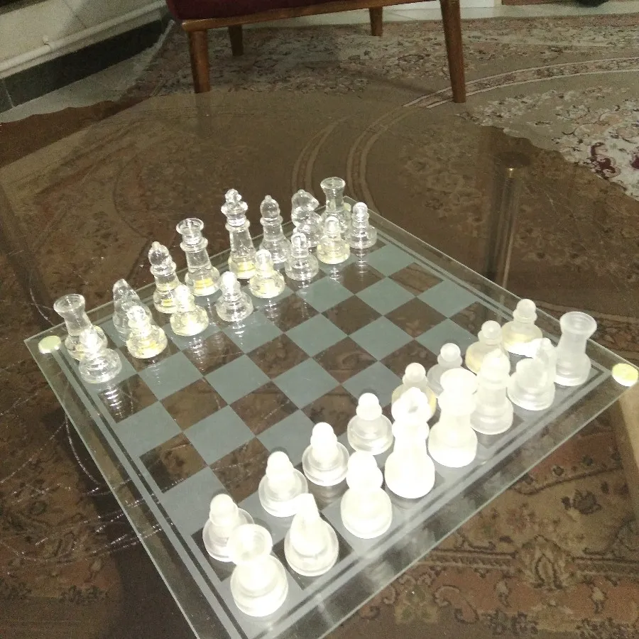 شطرنج شیشه ای