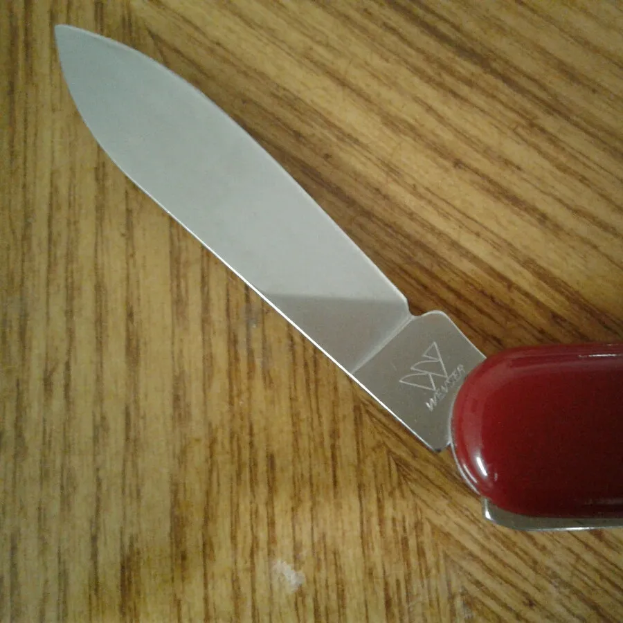 چاقوی تاشوی سوییسی