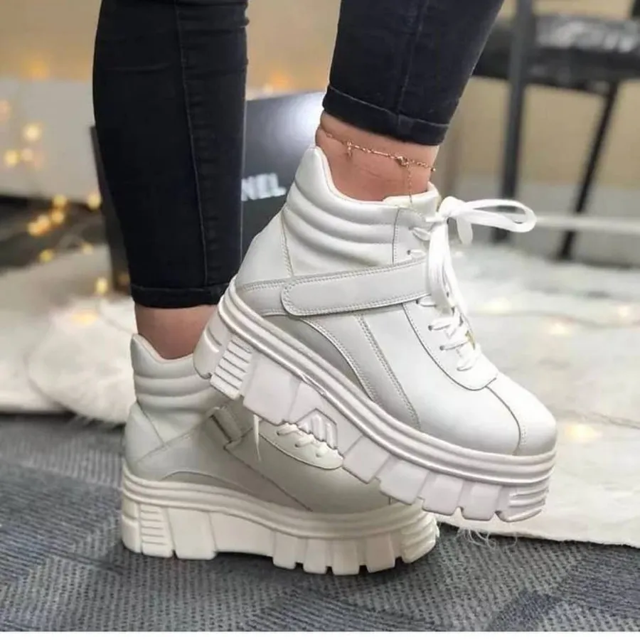 کتونی ساقدار