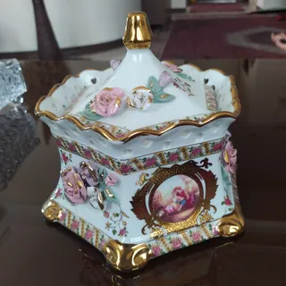 شکلات خوری