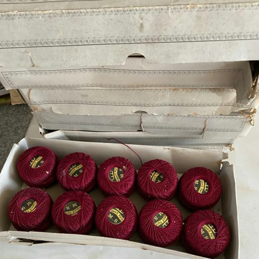 نخ  گلدوزی