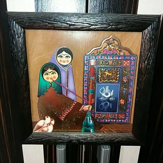 تابلو خاتون شیشه ای چوبی