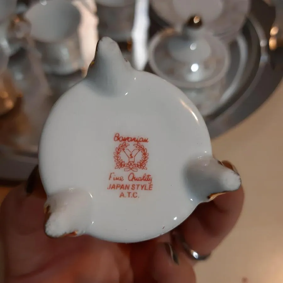فنجان و نعلبکی