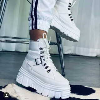 کتونی ساقداز