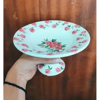 شیرینی خوری پایه دار