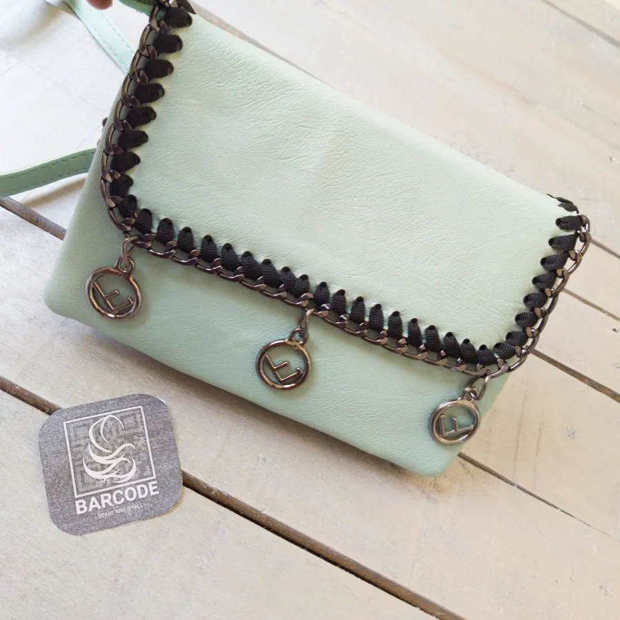 کیف اسپرت طرح فندی