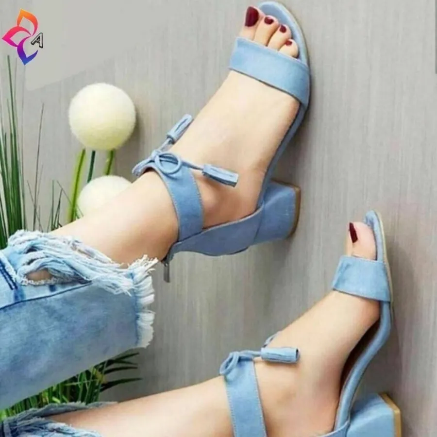 کفش پاشنه دار منگوله