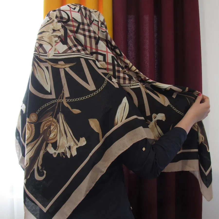 روسری مشکی